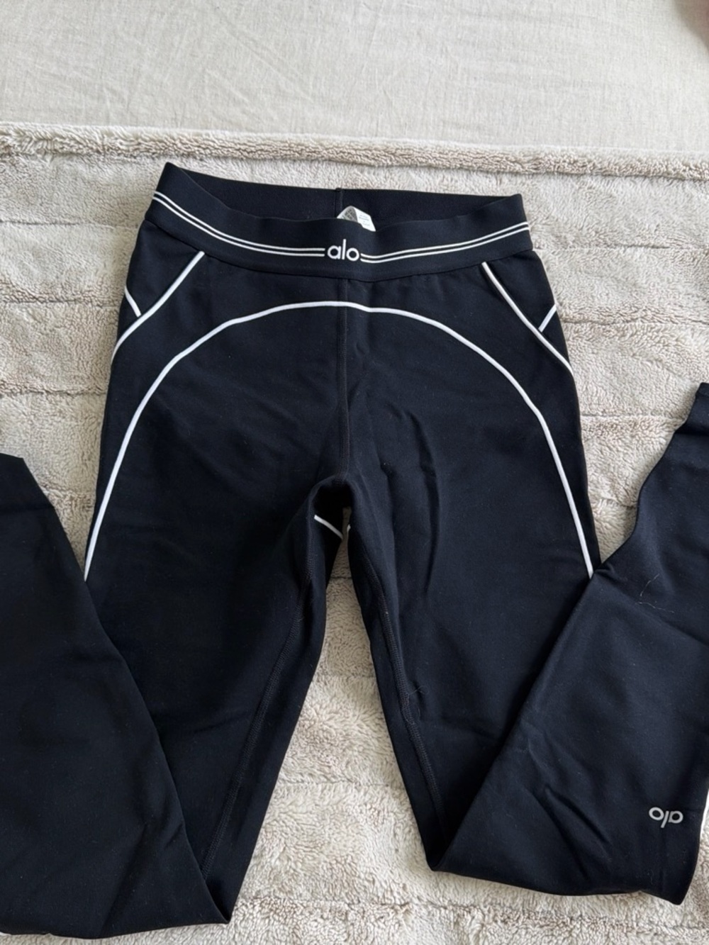 ALO Yoga Kids Black Leggings with White Piping